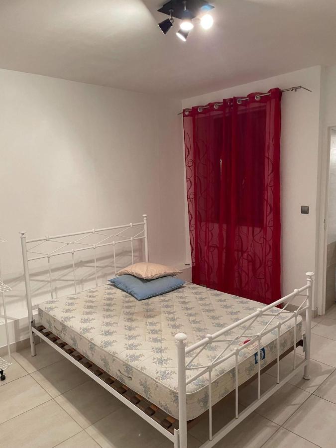 Kd - Appartement Au Coeur De Carcassonne Luaran gambar